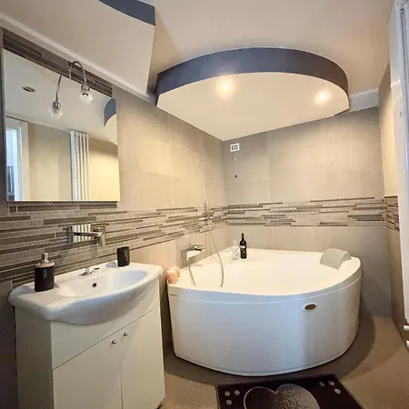 Cavour Luxury Apartment Apartment Brindisi